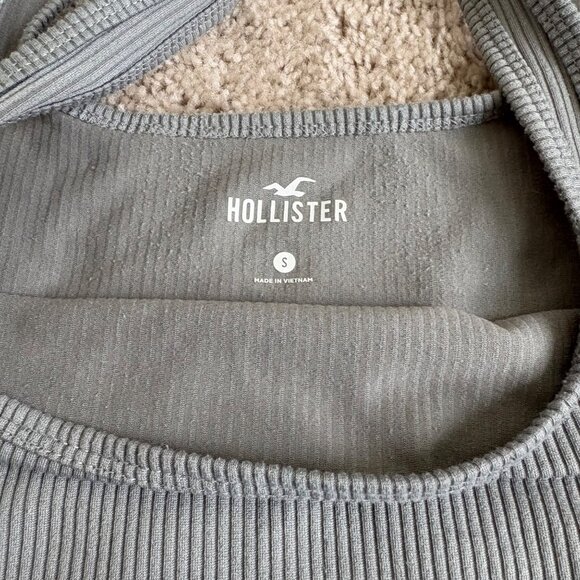 Holister Size Women’s Small Square Neck Ribbed Tank Tops Set of‎ 2 - Picture 7 of 16